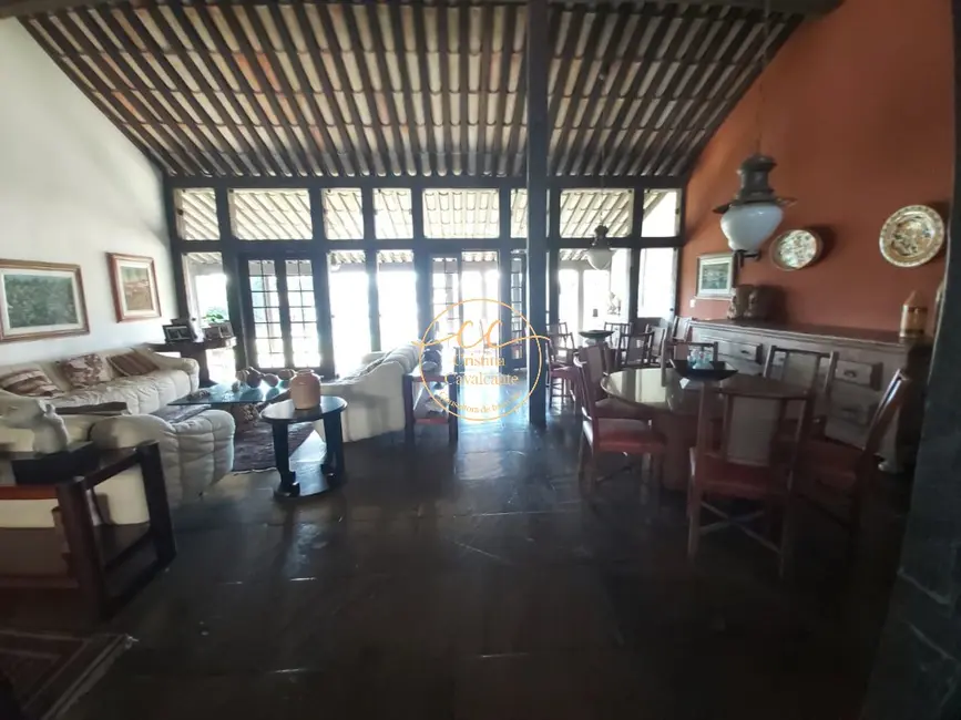 Foto 3 de Casa com 9 quartos à venda, 1600m2 em São Bento, Cabo Frio - RJ