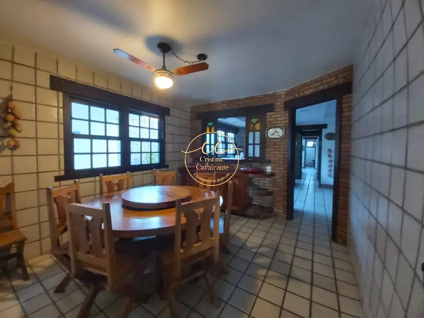 Foto 8 de Casa com 9 quartos à venda, 1600m2 em São Bento, Cabo Frio - RJ