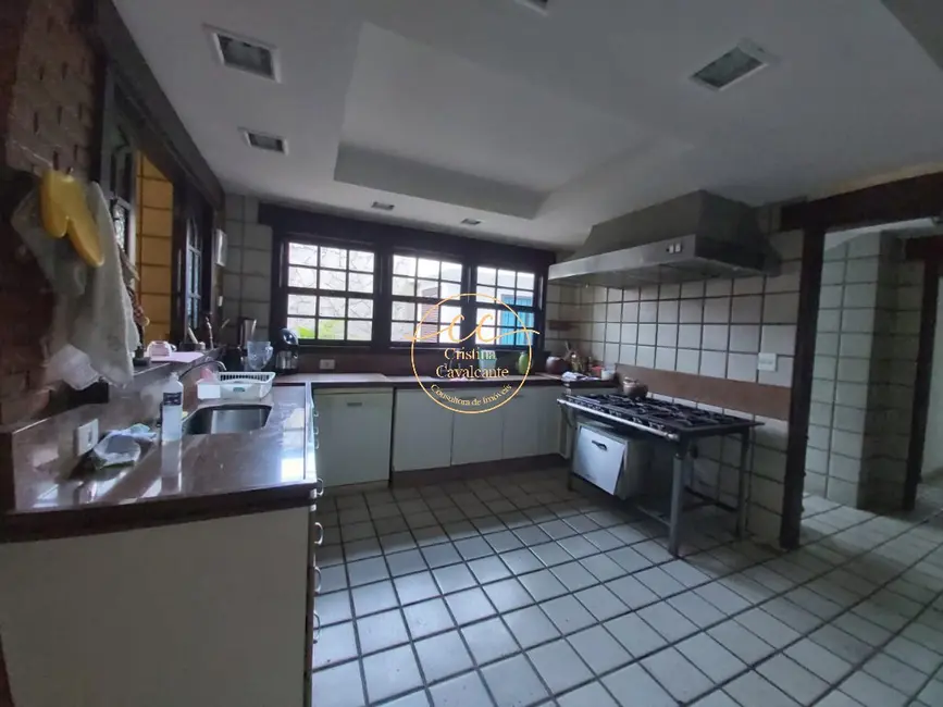 Foto 6 de Casa com 9 quartos à venda, 1600m2 em São Bento, Cabo Frio - RJ