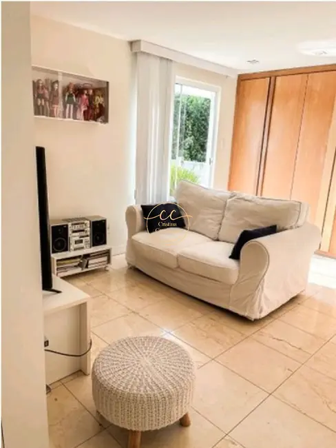 Casa de Condomínio com 5 quartos à venda, 348m2 em Barra da Tijuca, Rio De Janeiro - RJ - imagem 3 Foto 3 de Casa de Condomínio com 5 quartos à venda, 348m2 em Barra da Tijuca, Rio De Janeiro - RJ