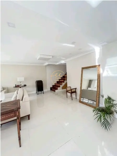 Casa de Condomínio com 5 quartos à venda, 348m2 em Barra da Tijuca, Rio De Janeiro - RJ - imagem 2 Foto 2 de Casa de Condomínio com 5 quartos à venda, 348m2 em Barra da Tijuca, Rio De Janeiro - RJ