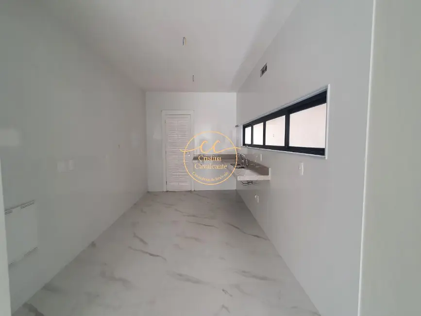 Casa de Condomínio com 5 quartos à venda, 380m2 em Barra da Tijuca, Rio De Janeiro - RJ - imagem 9 Foto 9 de Casa de Condomínio com 5 quartos à venda, 380m2 em Barra da Tijuca, Rio De Janeiro - RJ