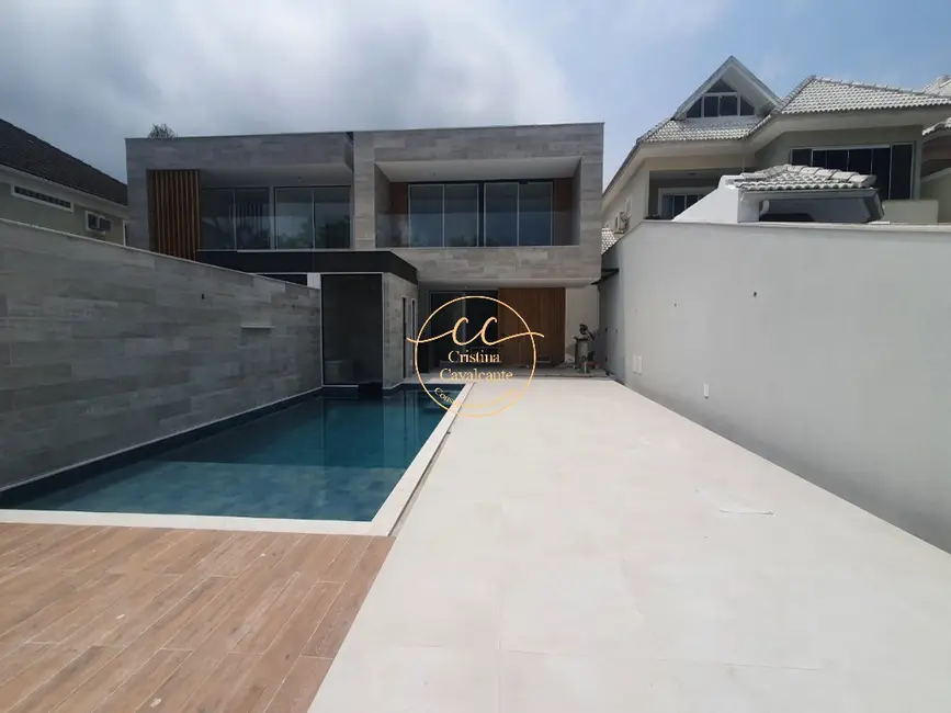 Casa de Condomínio com 4 quartos à venda, 430m2 em Barra da Tijuca, Rio De Janeiro - RJ - imagem 2 Foto 2 de Casa de Condomínio com 4 quartos à venda, 430m2 em Barra da Tijuca, Rio De Janeiro - RJ