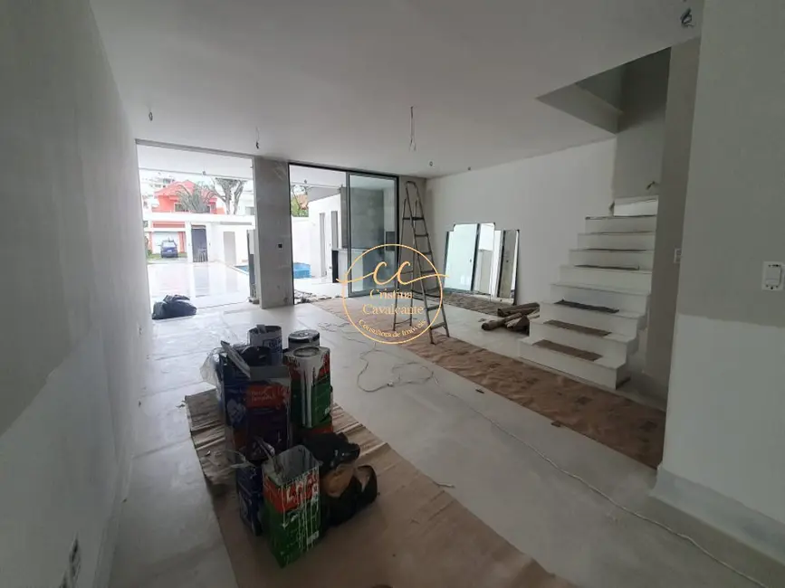 Casa de Condomínio com 4 quartos à venda, 430m2 em Barra da Tijuca, Rio De Janeiro - RJ - imagem 5 Foto 5 de Casa de Condomínio com 4 quartos à venda, 430m2 em Barra da Tijuca, Rio De Janeiro - RJ