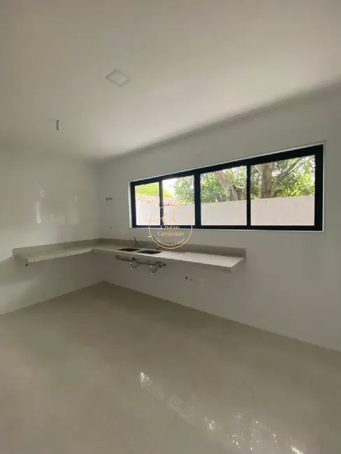 Casa de Condomínio com 4 quartos à venda, 360m2 em Barra da Tijuca, Rio De Janeiro - RJ - imagem 3 Foto 3 de Casa de Condomínio com 4 quartos à venda, 360m2 em Barra da Tijuca, Rio De Janeiro - RJ