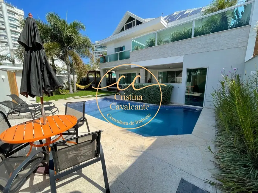 Foto 1 de Casa de Condomínio com 5 quartos à venda, 490m2 em Barra da Tijuca, Rio De Janeiro - RJ