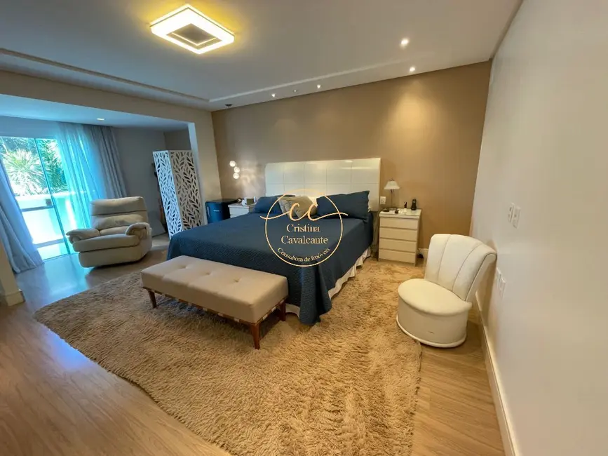 Casa de Condomínio com 5 quartos à venda, 490m2 em Barra da Tijuca, Rio De Janeiro - RJ - imagem 6 Foto 6 de Casa de Condomínio com 5 quartos à venda, 490m2 em Barra da Tijuca, Rio De Janeiro - RJ