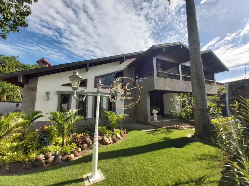 Casa de Condomínio com 4 quartos à venda, 720m2 em Barra da Tijuca, Rio De Janeiro - RJ - imagem 1 Foto 1 de Casa de Condomínio com 4 quartos à venda, 720m2 em Barra da Tijuca, Rio De Janeiro - RJ