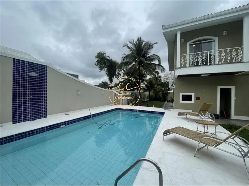 Casa de Condomínio com 6 quartos à venda, 470m2 em Recreio dos Bandeirantes, Rio De Janeiro - RJ - imagem 1 Foto 1 de Casa de Condomínio com 6 quartos à venda, 470m2 em Recreio dos Bandeirantes, Rio De Janeiro - RJ