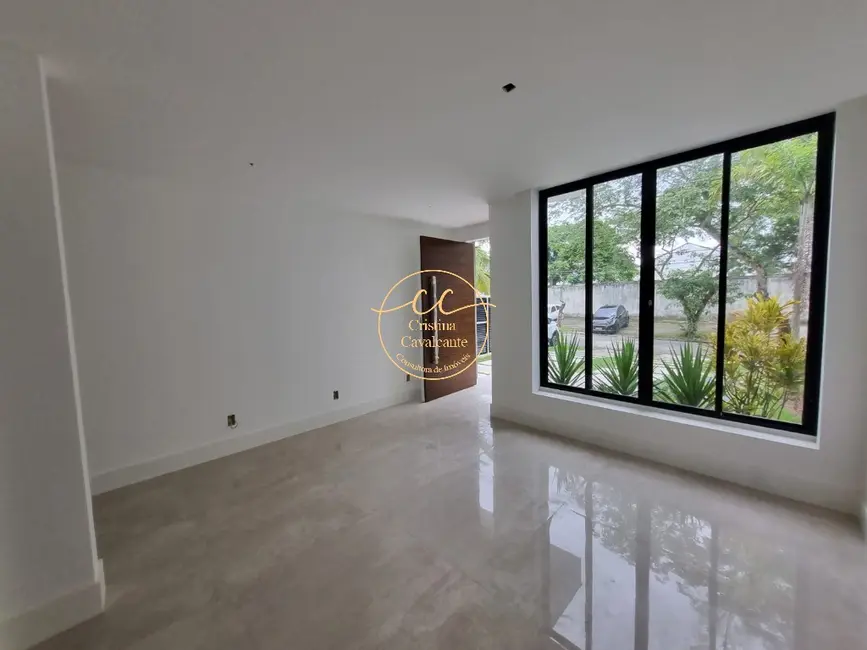Casa de Condomínio com 4 quartos à venda, 410m2 em Recreio dos Bandeirantes, Rio De Janeiro - RJ - imagem 4 Foto 4 de Casa de Condomínio com 4 quartos à venda, 410m2 em Recreio dos Bandeirantes, Rio De Janeiro - RJ