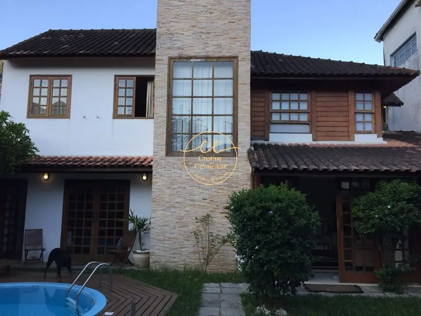 Casa de Condomínio com 3 quartos à venda, 191m2 em Itanhangá, Rio De Janeiro - RJ - imagem 1 Foto 1 de Casa de Condomínio com 3 quartos à venda, 191m2 em Itanhangá, Rio De Janeiro - RJ