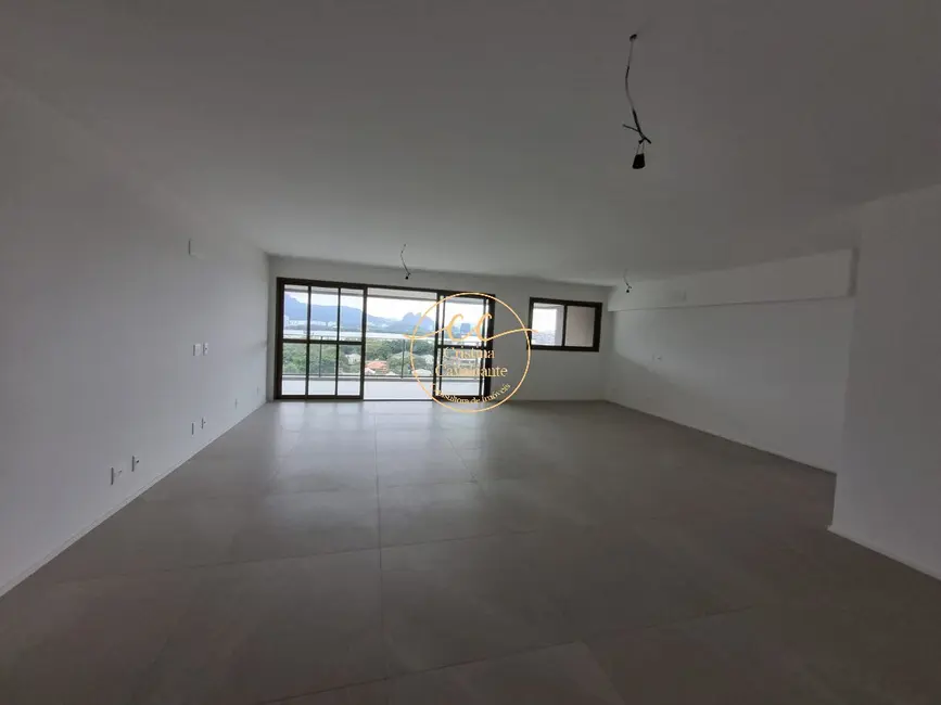 Apartamento com 3 quartos à venda, 187m2 em Barra da Tijuca, Rio De Janeiro - RJ - imagem 5 Foto 5 de Apartamento com 3 quartos à venda, 187m2 em Barra da Tijuca, Rio De Janeiro - RJ