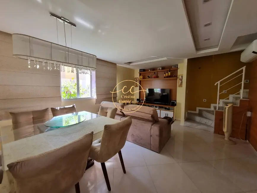 Casa de Condomínio com 3 quartos à venda, 192m2 em Recreio dos Bandeirantes, Rio De Janeiro - RJ - imagem 4 Foto 4 de Casa de Condomínio com 3 quartos à venda, 192m2 em Recreio dos Bandeirantes, Rio De Janeiro - RJ