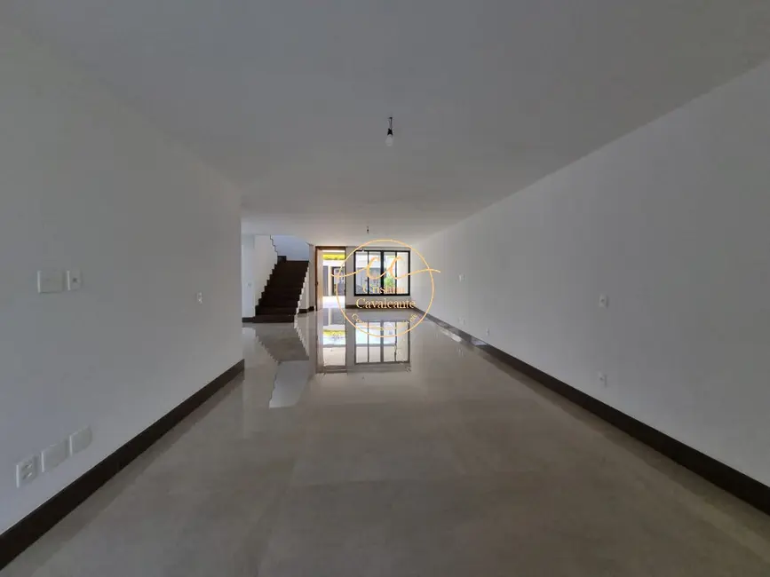 Casa de Condomínio com 4 quartos à venda, 469m2 em Recreio dos Bandeirantes, Rio De Janeiro - RJ - imagem 9 Foto 9 de Casa de Condomínio com 4 quartos à venda, 469m2 em Recreio dos Bandeirantes, Rio De Janeiro - RJ