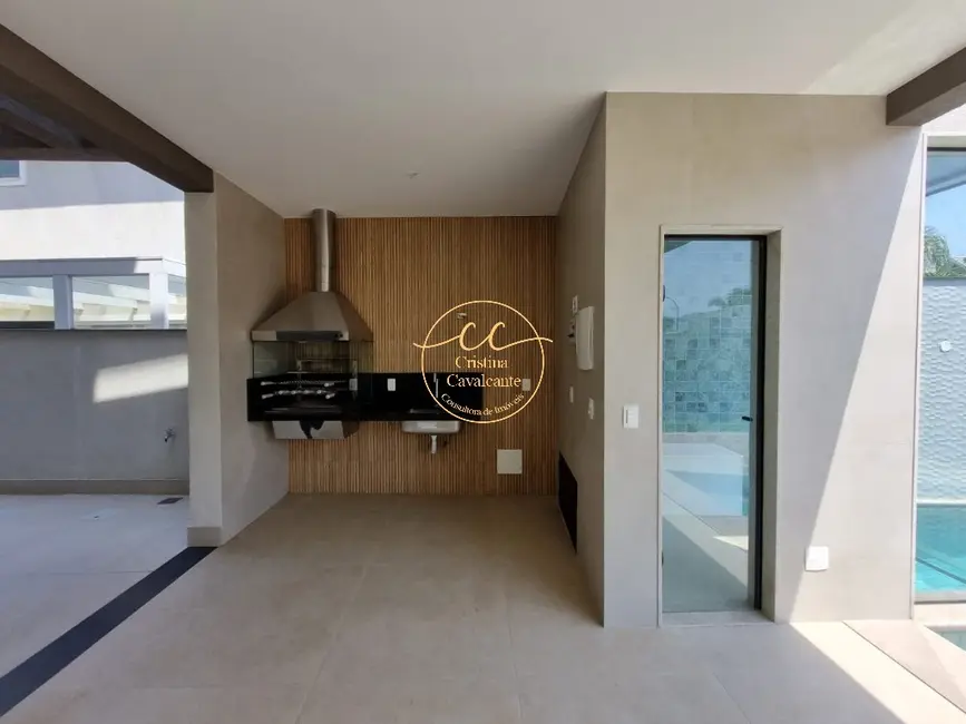Casa de Condomínio com 4 quartos à venda, 469m2 em Recreio dos Bandeirantes, Rio De Janeiro - RJ - imagem 3 Foto 3 de Casa de Condomínio com 4 quartos à venda, 469m2 em Recreio dos Bandeirantes, Rio De Janeiro - RJ