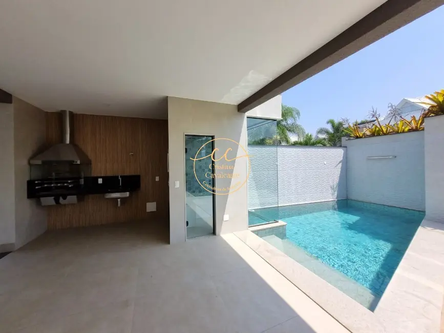 Casa de Condomínio com 4 quartos à venda, 469m2 em Recreio dos Bandeirantes, Rio De Janeiro - RJ - imagem 2 Foto 2 de Casa de Condomínio com 4 quartos à venda, 469m2 em Recreio dos Bandeirantes, Rio De Janeiro - RJ