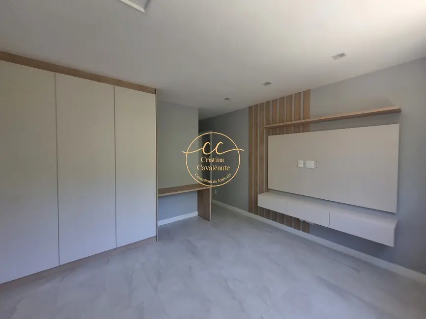 Casa de Condomínio com 5 quartos à venda, 498m2 em Recreio dos Bandeirantes, Rio De Janeiro - RJ - imagem 9 Foto 9 de Casa de Condomínio com 5 quartos à venda, 498m2 em Recreio dos Bandeirantes, Rio De Janeiro - RJ