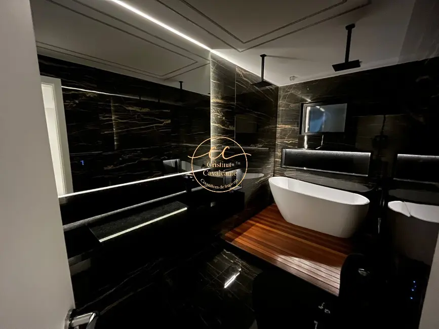 Casa de Condomínio com 5 quartos à venda, 350m2 em Recreio dos Bandeirantes, Rio De Janeiro - RJ - imagem 9 Foto 9 de Casa de Condomínio com 5 quartos à venda, 350m2 em Recreio dos Bandeirantes, Rio De Janeiro - RJ