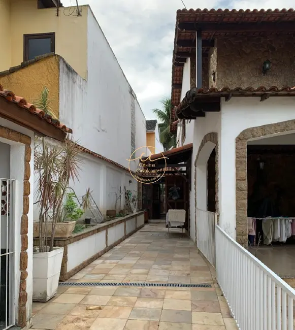 Casa de Condomínio com 5 quartos à venda, 500m2 em Anil, Rio De Janeiro - RJ - imagem 7 Foto 7 de Casa de Condomínio com 5 quartos à venda, 500m2 em Anil, Rio De Janeiro - RJ