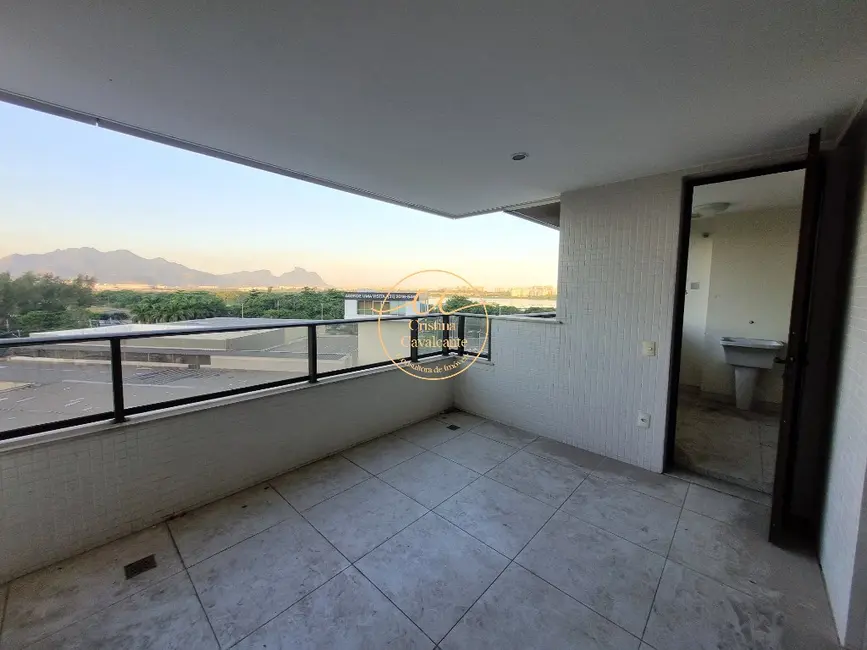 Apartamento com 3 quartos à venda, 131m2 em Barra da Tijuca, Rio De Janeiro - RJ - imagem 8 Foto 8 de Apartamento com 3 quartos à venda, 131m2 em Barra da Tijuca, Rio De Janeiro - RJ