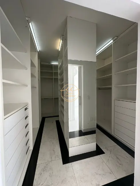Casa de Condomínio com 4 quartos à venda, 362m2 em Barra da Tijuca, Rio De Janeiro - RJ - imagem 6 Foto 6 de Casa de Condomínio com 4 quartos à venda, 362m2 em Barra da Tijuca, Rio De Janeiro - RJ