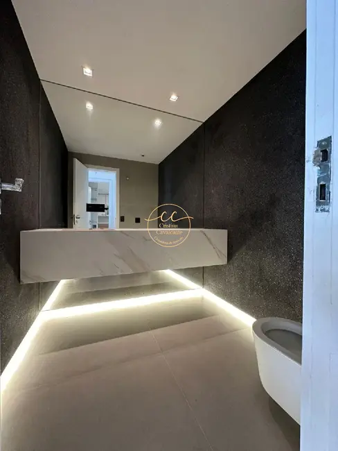 Casa de Condomínio com 4 quartos à venda, 362m2 em Barra da Tijuca, Rio De Janeiro - RJ - imagem 4 Foto 4 de Casa de Condomínio com 4 quartos à venda, 362m2 em Barra da Tijuca, Rio De Janeiro - RJ