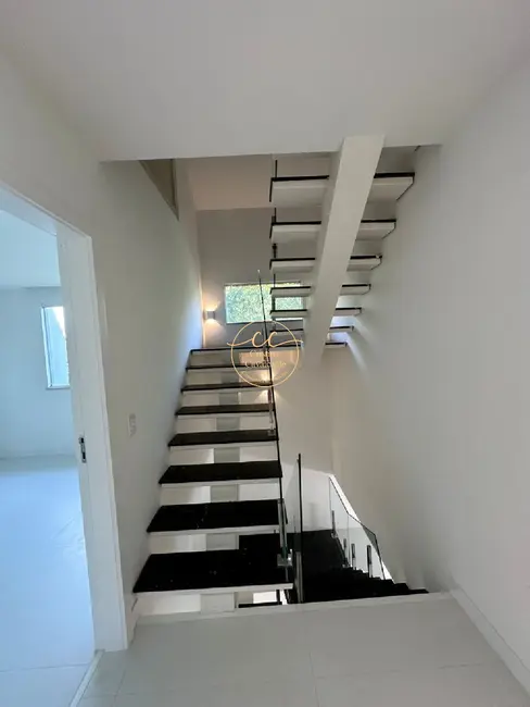 Casa de Condomínio com 4 quartos à venda, 362m2 em Barra da Tijuca, Rio De Janeiro - RJ - imagem 9 Foto 9 de Casa de Condomínio com 4 quartos à venda, 362m2 em Barra da Tijuca, Rio De Janeiro - RJ