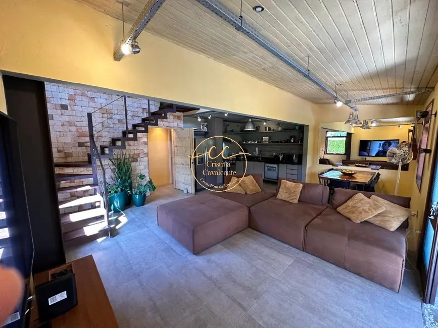 Casa de Condomínio com 3 quartos à venda, 200m2 em Vargem Grande, Rio De Janeiro - RJ - imagem 3 Foto 3 de Casa de Condomínio com 3 quartos à venda, 200m2 em Vargem Grande, Rio De Janeiro - RJ