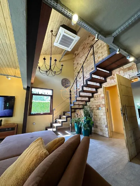 Casa de Condomínio com 3 quartos à venda, 200m2 em Vargem Grande, Rio De Janeiro - RJ - imagem 4 Foto 4 de Casa de Condomínio com 3 quartos à venda, 200m2 em Vargem Grande, Rio De Janeiro - RJ