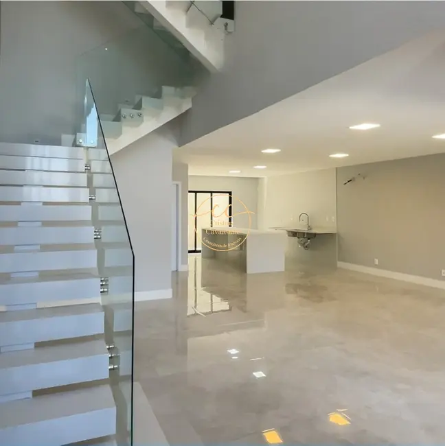 Casa de Condomínio com 5 quartos à venda, 328m2 em Recreio dos Bandeirantes, Rio De Janeiro - RJ - imagem 8 Foto 8 de Casa de Condomínio com 5 quartos à venda, 328m2 em Recreio dos Bandeirantes, Rio De Janeiro - RJ