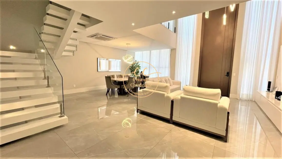 Foto 2 de Casa de Condomínio com 5 quartos à venda, 500m2 em Recreio dos Bandeirantes, Rio De Janeiro - RJ