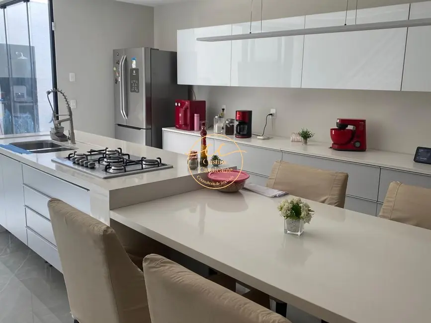 Casa de Condomínio com 5 quartos à venda, 500m2 em Recreio dos Bandeirantes, Rio De Janeiro - RJ - imagem 8 Foto 8 de Casa de Condomínio com 5 quartos à venda, 500m2 em Recreio dos Bandeirantes, Rio De Janeiro - RJ