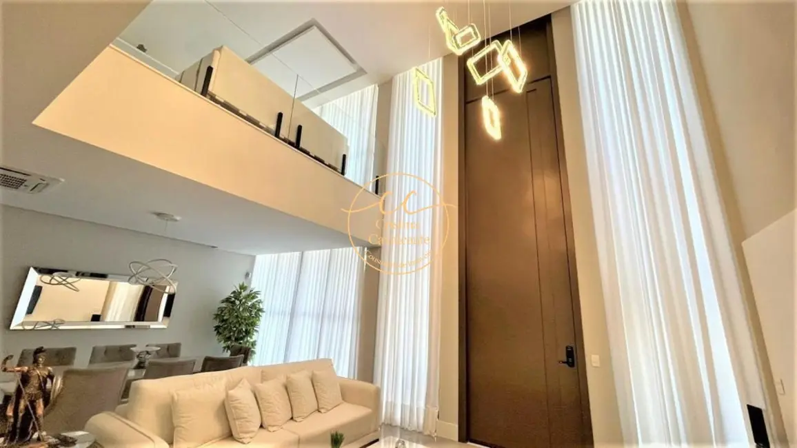 Casa de Condomínio com 5 quartos à venda, 500m2 em Recreio dos Bandeirantes, Rio De Janeiro - RJ - imagem 3 Foto 3 de Casa de Condomínio com 5 quartos à venda, 500m2 em Recreio dos Bandeirantes, Rio De Janeiro - RJ