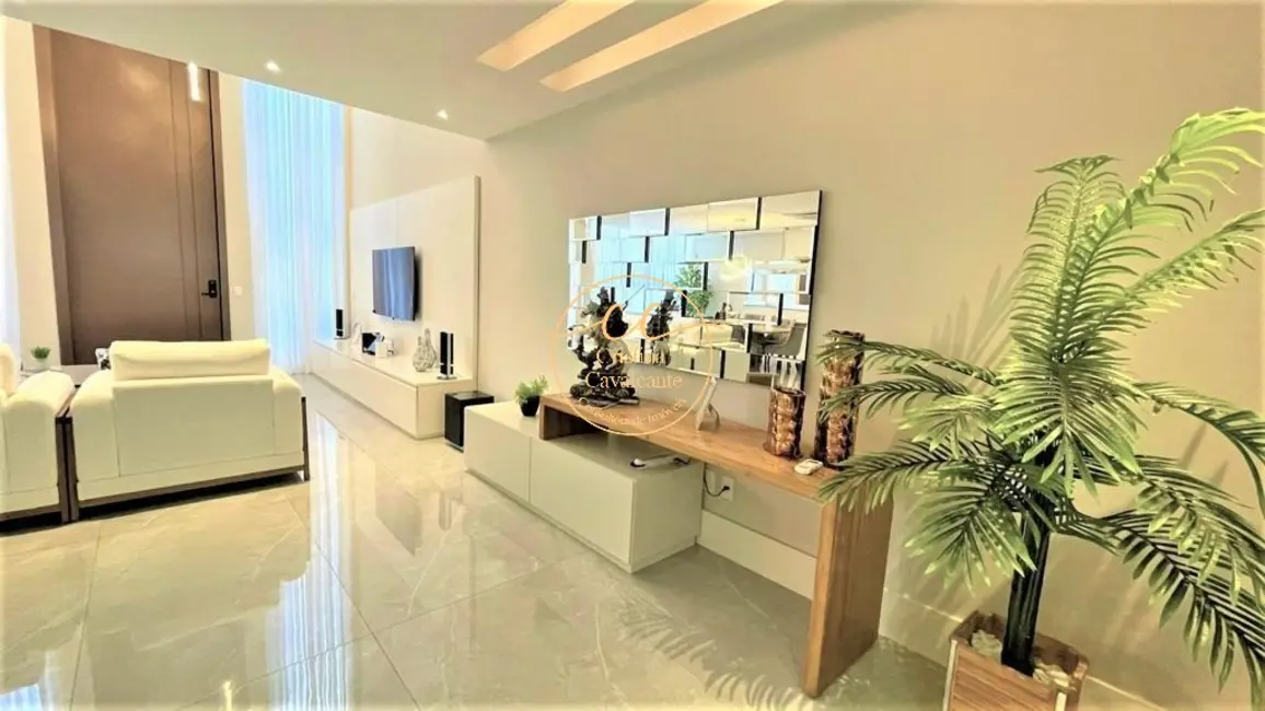 Casa de Condomínio com 5 quartos à venda, 500m2 em Recreio dos Bandeirantes, Rio De Janeiro - RJ - imagem 6 Foto 6 de Casa de Condomínio com 5 quartos à venda, 500m2 em Recreio dos Bandeirantes, Rio De Janeiro - RJ