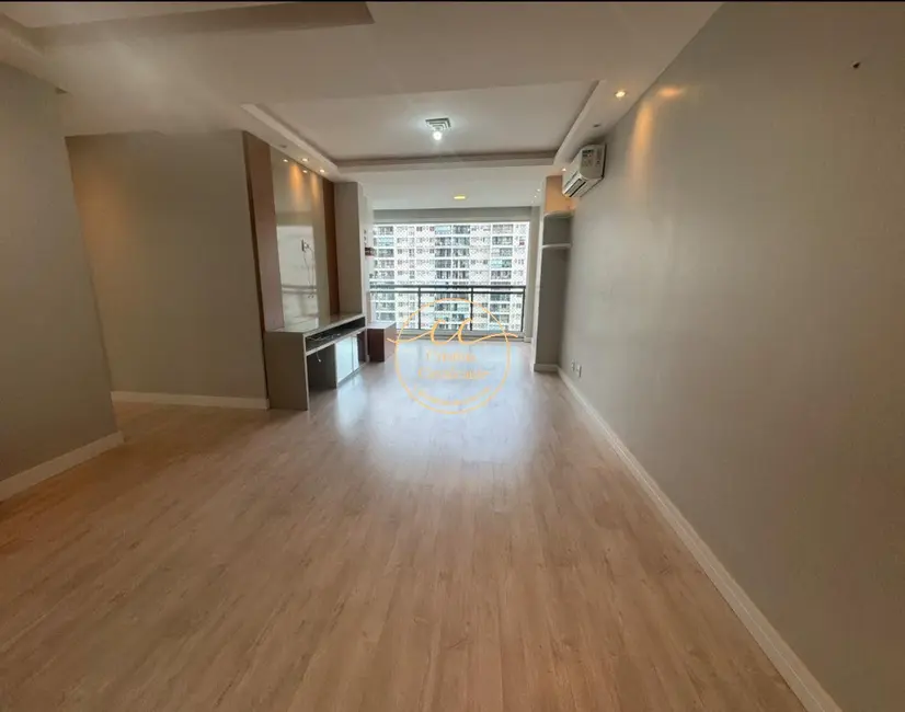 Foto 2 de Apartamento com 3 quartos à venda, 86m2 em Rio De Janeiro - RJ