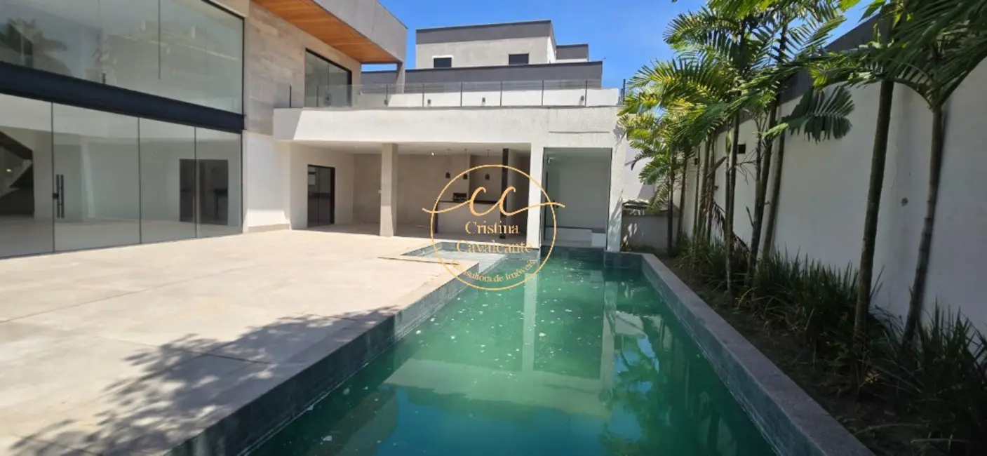Foto 1 de Casa de Condomínio com 5 quartos à venda, 860m2 em Barra da Tijuca, Rio De Janeiro - RJ