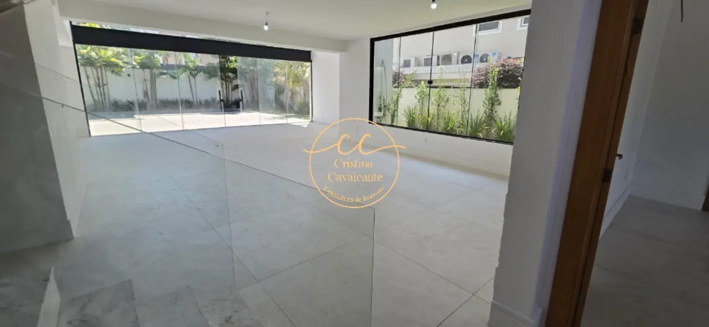 Casa de Condomínio com 5 quartos à venda, 860m2 em Barra da Tijuca, Rio De Janeiro - RJ - imagem 5 Foto 5 de Casa de Condomínio com 5 quartos à venda, 860m2 em Barra da Tijuca, Rio De Janeiro - RJ