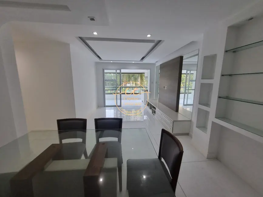 Apartamento com 3 quartos à venda, 110m2 em Rio De Janeiro - RJ - imagem 3 Foto 3 de Apartamento com 3 quartos à venda, 110m2 em Rio De Janeiro - RJ