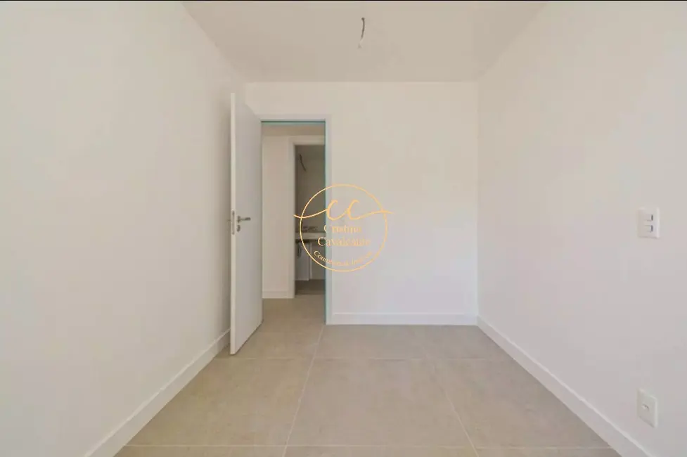 Apartamento com 3 quartos à venda, 141m2 em Botafogo, Rio De Janeiro - RJ - imagem 8 Foto 8 de Apartamento com 3 quartos à venda, 141m2 em Botafogo, Rio De Janeiro - RJ