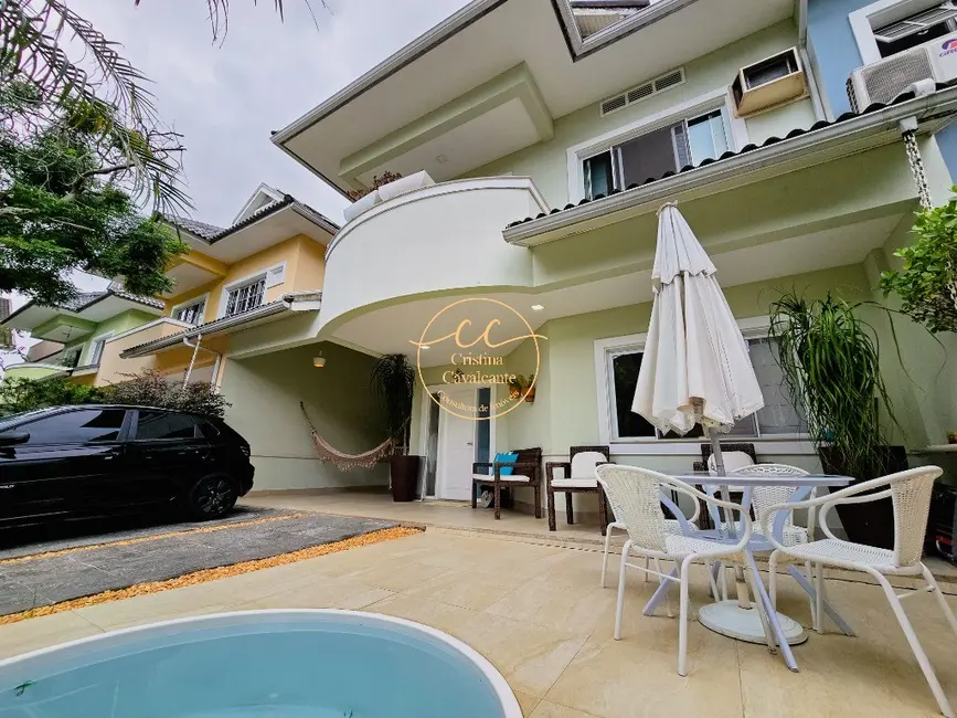 Foto 2 de Casa de Condomínio com 4 quartos à venda, 220m2 em Vargem Pequena, Rio De Janeiro - RJ