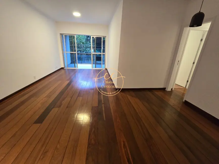 Apartamento com 3 quartos à venda, 132m2 em Barra da Tijuca, Rio De Janeiro - RJ - imagem 1 Foto 1 de Apartamento com 3 quartos à venda, 132m2 em Barra da Tijuca, Rio De Janeiro - RJ