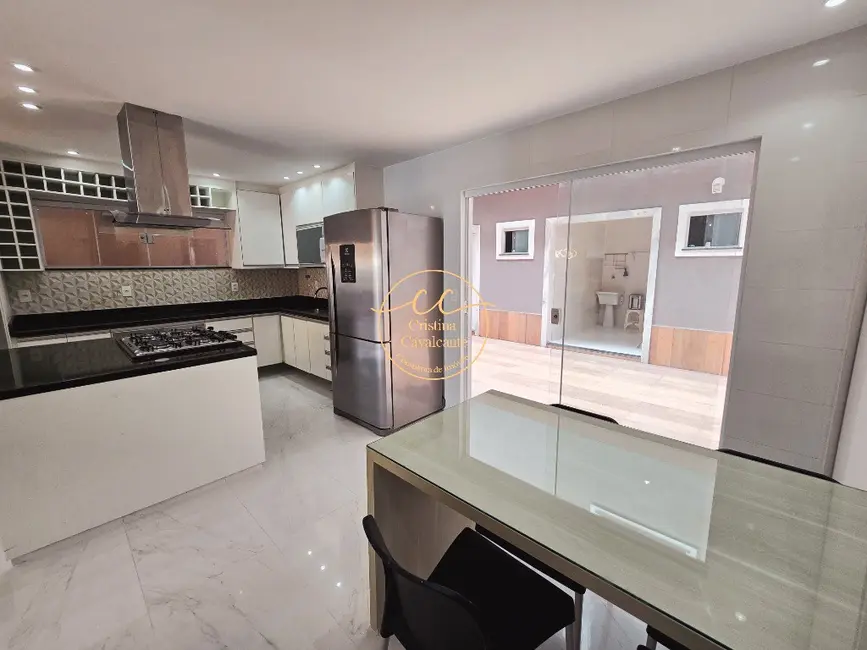 Casa de Condomínio com 3 quartos à venda, 308m2 em Vargem Pequena, Rio De Janeiro - RJ - imagem 9 Foto 9 de Casa de Condomínio com 3 quartos à venda, 308m2 em Vargem Pequena, Rio De Janeiro - RJ