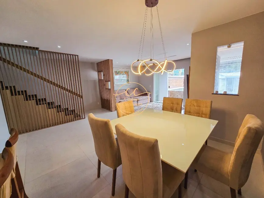 Casa de Condomínio com 3 quartos à venda, 308m2 em Vargem Pequena, Rio De Janeiro - RJ - imagem 4 Foto 4 de Casa de Condomínio com 3 quartos à venda, 308m2 em Vargem Pequena, Rio De Janeiro - RJ