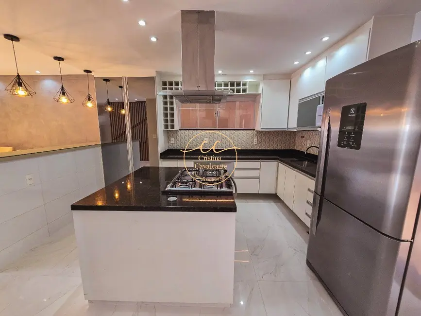 Casa de Condomínio com 3 quartos à venda, 308m2 em Vargem Pequena, Rio De Janeiro - RJ - imagem 8 Foto 8 de Casa de Condomínio com 3 quartos à venda, 308m2 em Vargem Pequena, Rio De Janeiro - RJ