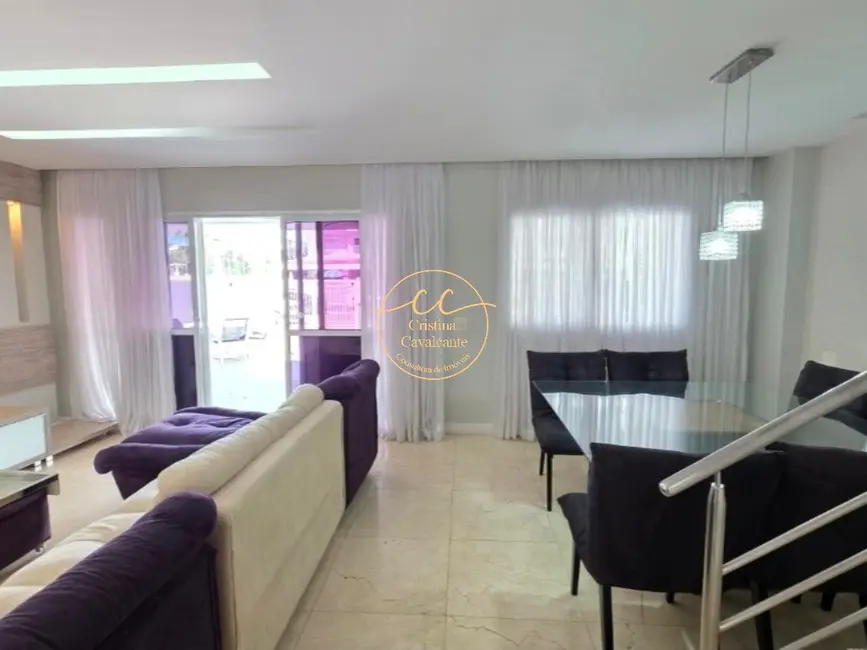 Casa de Condomínio com 5 quartos à venda, 230m2 em Recreio dos Bandeirantes, Rio De Janeiro - RJ - imagem 2 Foto 2 de Casa de Condomínio com 5 quartos à venda, 230m2 em Recreio dos Bandeirantes, Rio De Janeiro - RJ