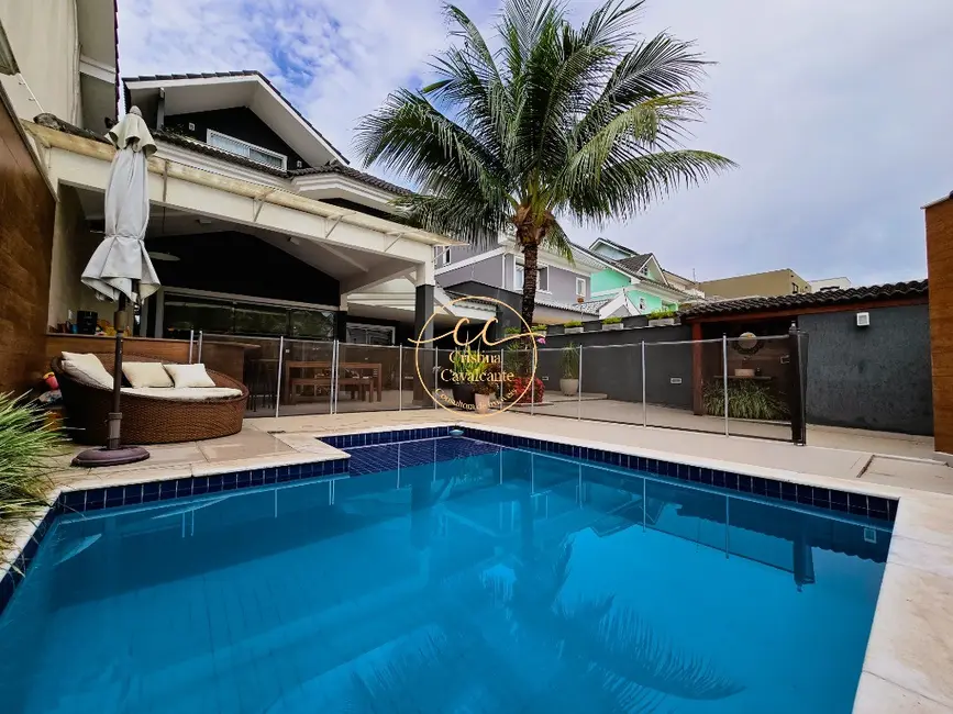 Foto 1 de Casa de Condomínio com 4 quartos à venda, 273m2 em Recreio dos Bandeirantes, Rio De Janeiro - RJ