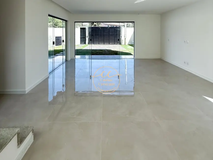 Foto 3 de Casa de Condomínio com 3 quartos à venda, 173m2 em Guaratiba, Rio De Janeiro - RJ