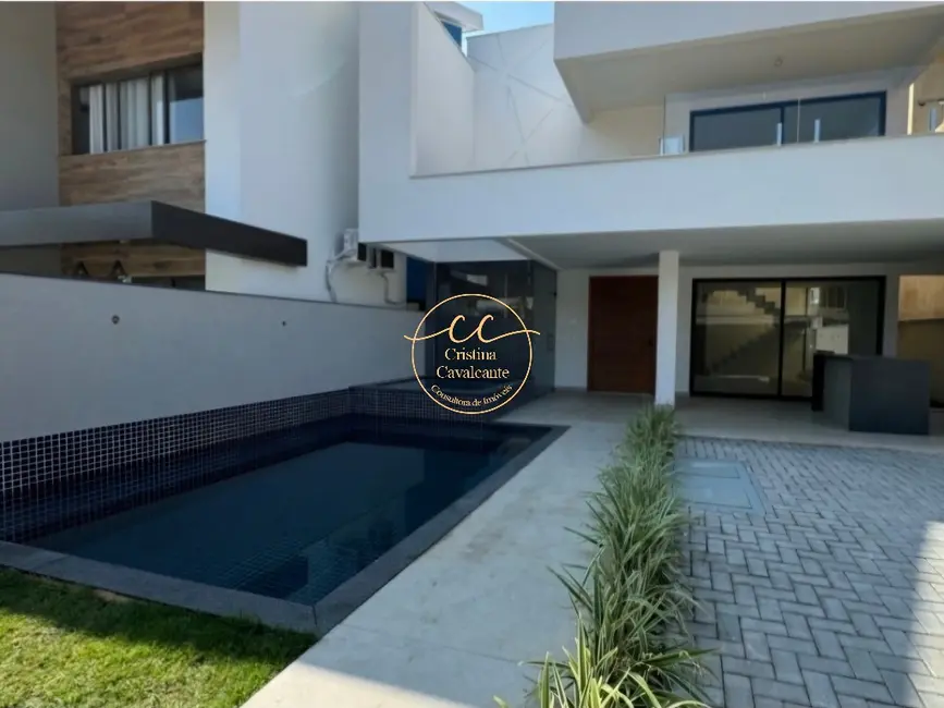 Casa de Condomínio com 4 quartos à venda, 283m2 em Recreio dos Bandeirantes, Rio De Janeiro - RJ - imagem 2 Foto 2 de Casa de Condomínio com 4 quartos à venda, 283m2 em Recreio dos Bandeirantes, Rio De Janeiro - RJ