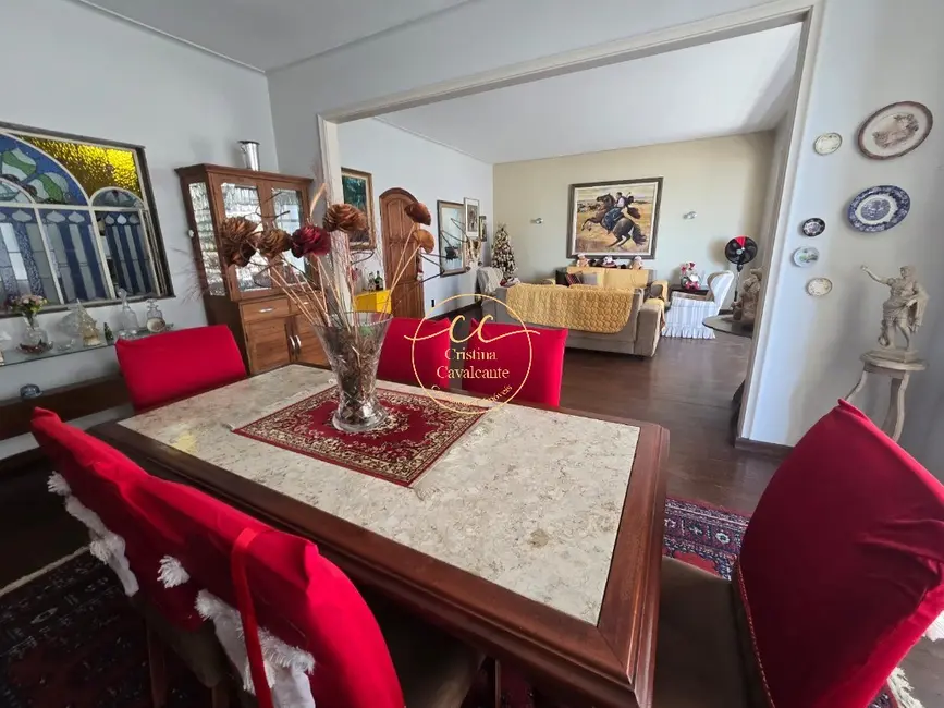 Apartamento com 4 quartos à venda, 235m2 em Copacabana, Rio De Janeiro - RJ - imagem 2 Foto 2 de Apartamento com 4 quartos à venda, 235m2 em Copacabana, Rio De Janeiro - RJ