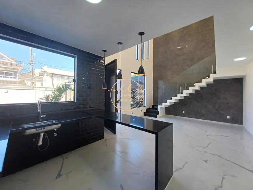 Casa de Condomínio com 4 quartos à venda, 212m2 em Vargem Pequena, Rio De Janeiro - RJ - imagem 9 Foto 9 de Casa de Condomínio com 4 quartos à venda, 212m2 em Vargem Pequena, Rio De Janeiro - RJ